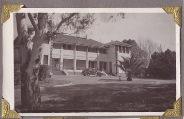 Photograph, Gresswell Sanitorium Mont Park - Front of building with carpark plus landscape