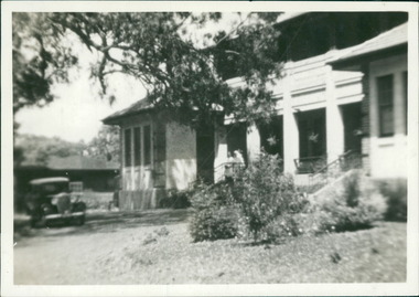 Photograph, A circa 1930's car, possibly a Vauxhall, parked in the front of the Gresswell Sanitorium building Mont Park