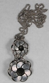 Flower Necklace from the Sarah Coventry Jewellery Range, with removeable pendant and brooch
