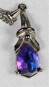 Close up detail of a purple faux crystal Necklace from the Sarah Coventry Jewellery Range