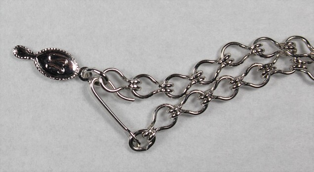 Silver toned Chain Necklace from the Sarah Coventry Jewellery Range c. 1970s-1980s, detail of makers mark tag