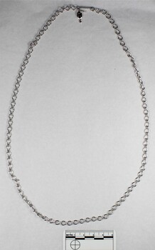 Silver toned Chain Necklace from the Sarah Coventry Jewellery Range c. 1970s-1980s with 5cm scale