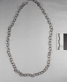 Silver toned Link Chain Necklace from the Sarah Coventry Jewellery Range c. 1970s-1980s, with 5cm scale