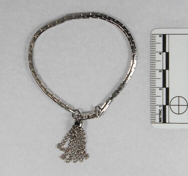 Silver toned Tassel Bracelet from the Sarah Coventry Jewellery Range c. 1970s-1980s with 5cm scale