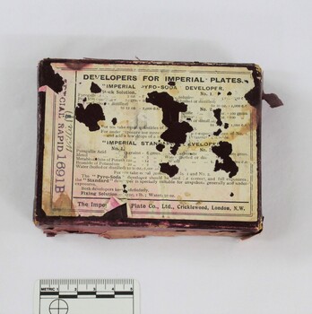 Photographic Developer Plates Box c. late 19th - early 20th century  with 5cm scale 