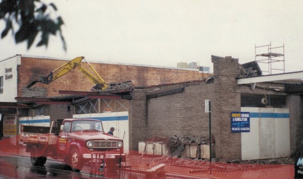 Demolition of the Terminus Hotel underway