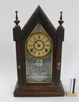 'Ansonia' Clock c. late 19th - early 20th century pictured with 10cm vertical scale 