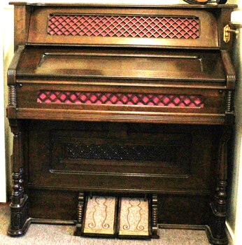 Farrand & Votey Pump Organ