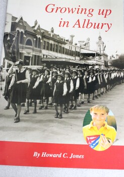 Front cover - Growing up in Albury