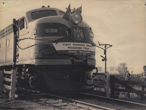 First standard gauge passenger train Sydney to Melbourne pulled by Locomotive S314