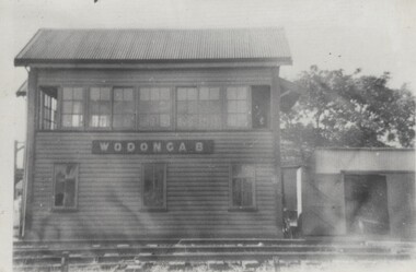 Old Signal Box at Wodonga Station