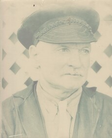 Portrait photo of George Lynch Senior