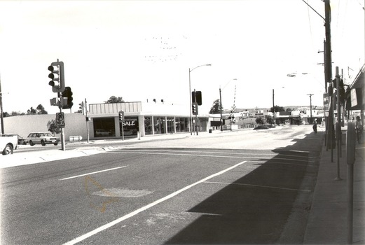 Furniture shop in High Street Wodonga near traffic lights