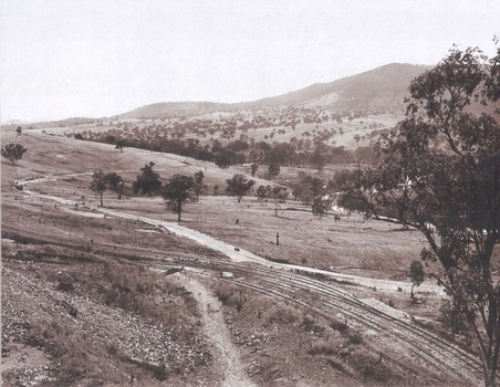  Valley of the Murray to be crossed by the Bethanga Bridge C. 1927 prior to construction