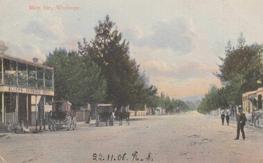 Main Street, Wodonga C. 1906. Allens Terminus Hotel on the left.