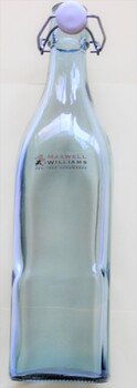 Maxwell & WIlliams bottle showing lightning closure and logo