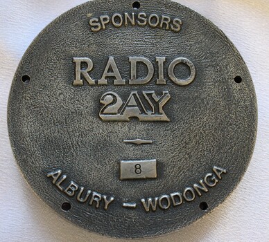 Reverse of medallion inscribed with Radio 2AY as sponsors of the Wodonga Airshow in 1980.
