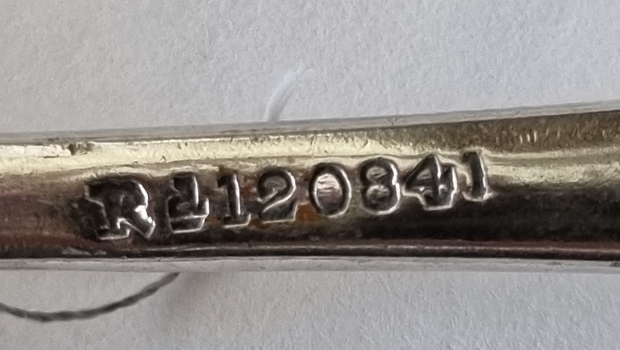 Registered number Rd 120841 on Spoon 2