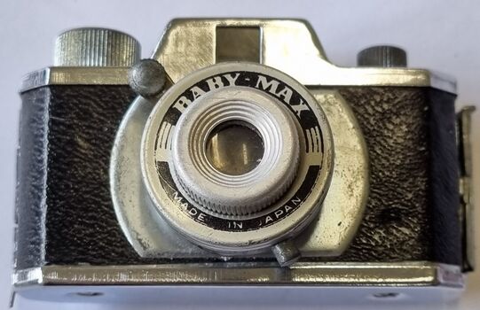 Baby Max camera front view