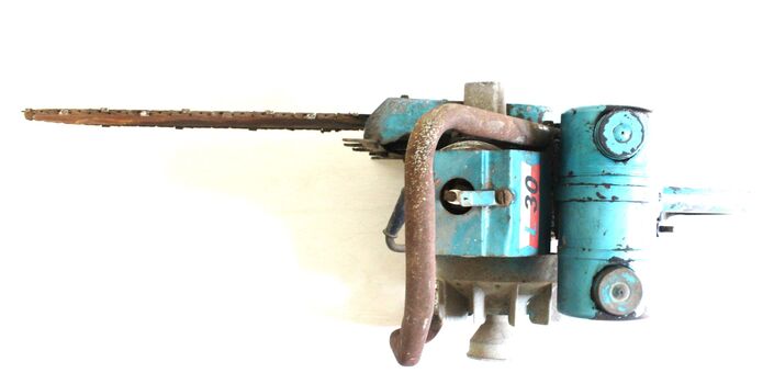 Lombard L-30 Chainsaw - top view