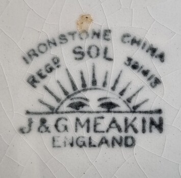 Maker's  mark of J & G Meakin on underneath of bowl