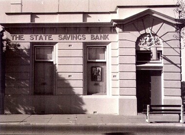 Old stone building of the State Bank of VIctoria in Wodonga