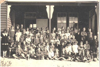 Mitta Junction School Children 1929
