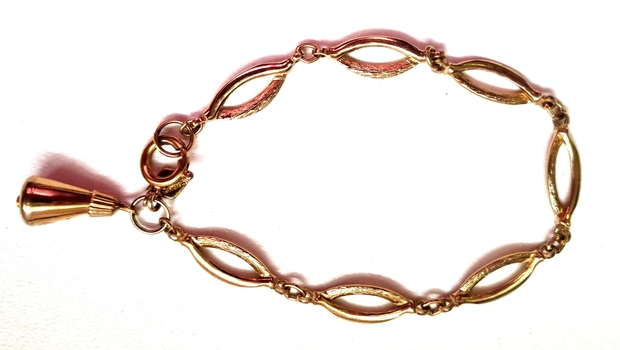 Gold-plated Sarah Coventry Bracelet