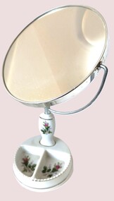 Vanity mirror with floral design