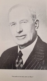 Cleaver Bunton portrait  from book