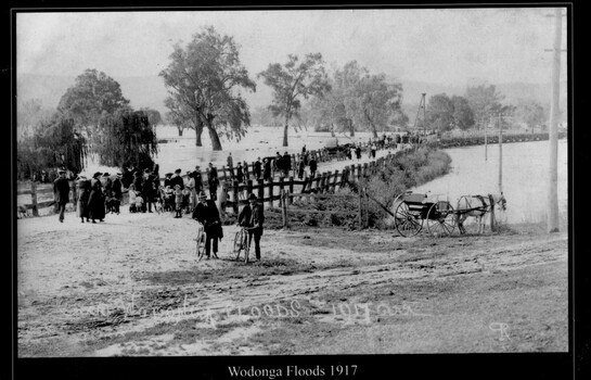 Floods at Wodonga 1917