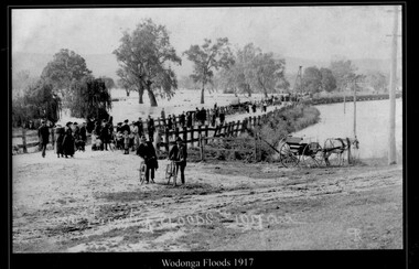 Floods at Wodonga 1917
