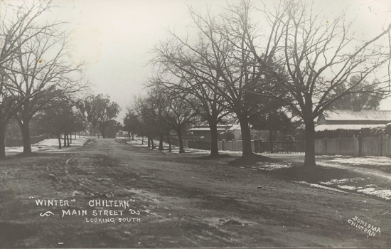 Main Road Chiltern, looking south