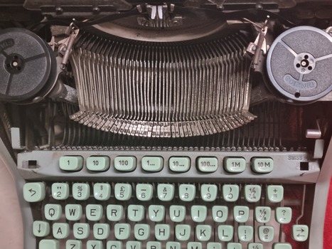 Hermes 8 keyboard and strike keys