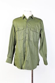 General issue Vietnam war era. 
Part of a matching set.
New issue from store.