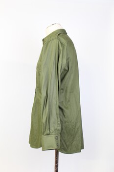 General issue Vietnam war era. 
Part of a matching set.
New issue from store.