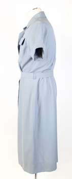 Mid-length shift dress in light grey-blue