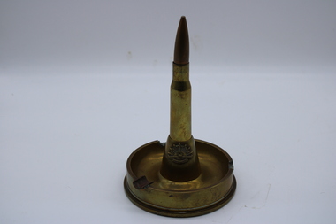 Artwork, other - Ashtray - trench art, 1945