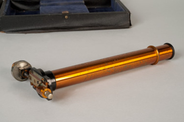 Hand Spectrometer