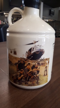 Commemorative clay bottle of port: NVVM 1992.