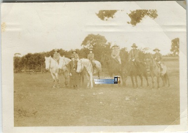 Photograph, 1st Wannon Mounted Brownie Pack