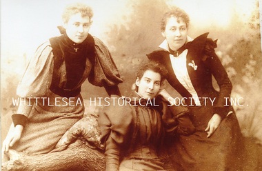 Photograph - Copy, Clara, Lucy and Amelia Willis c.1900