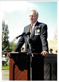Photograph, Anzac commemoration for students 2000, 2000