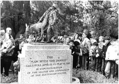 Photograph - Photo, Anzac commemoration for students 1992, 1992