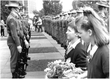 Photograph - Photo, Anzac commemoration for students 1990, 1990