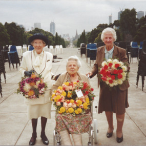 Photograph - Photo, Anzac commemoration for students 1990, 1990