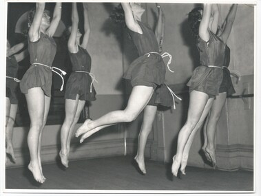 Photograph, Girls Classes