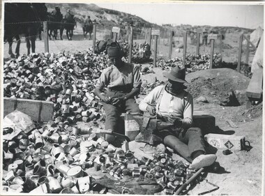 Photograph - Photo, Soldiers at Gallipoli