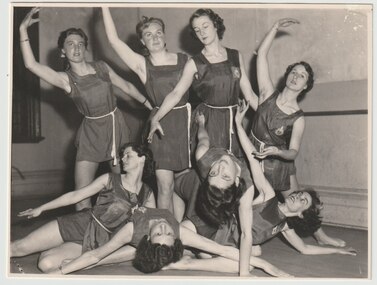 Photograph, Girls Classes