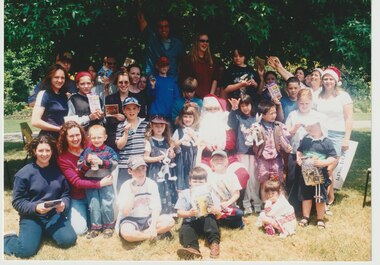 Photograph - Junior legatee outing, Christmas 2001, 2001